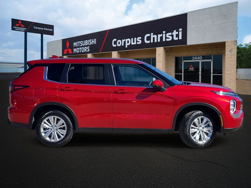 2026 Mitsubishi Outlander ES