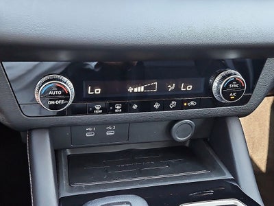 2026 Mitsubishi Outlander ES