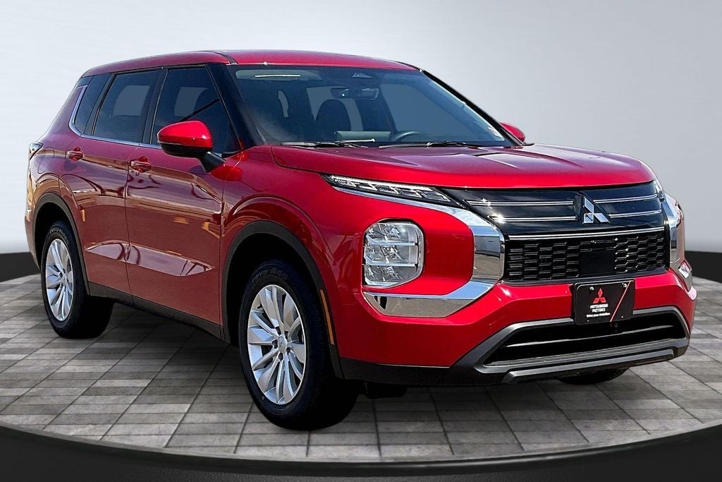 2026 Mitsubishi Outlander ES