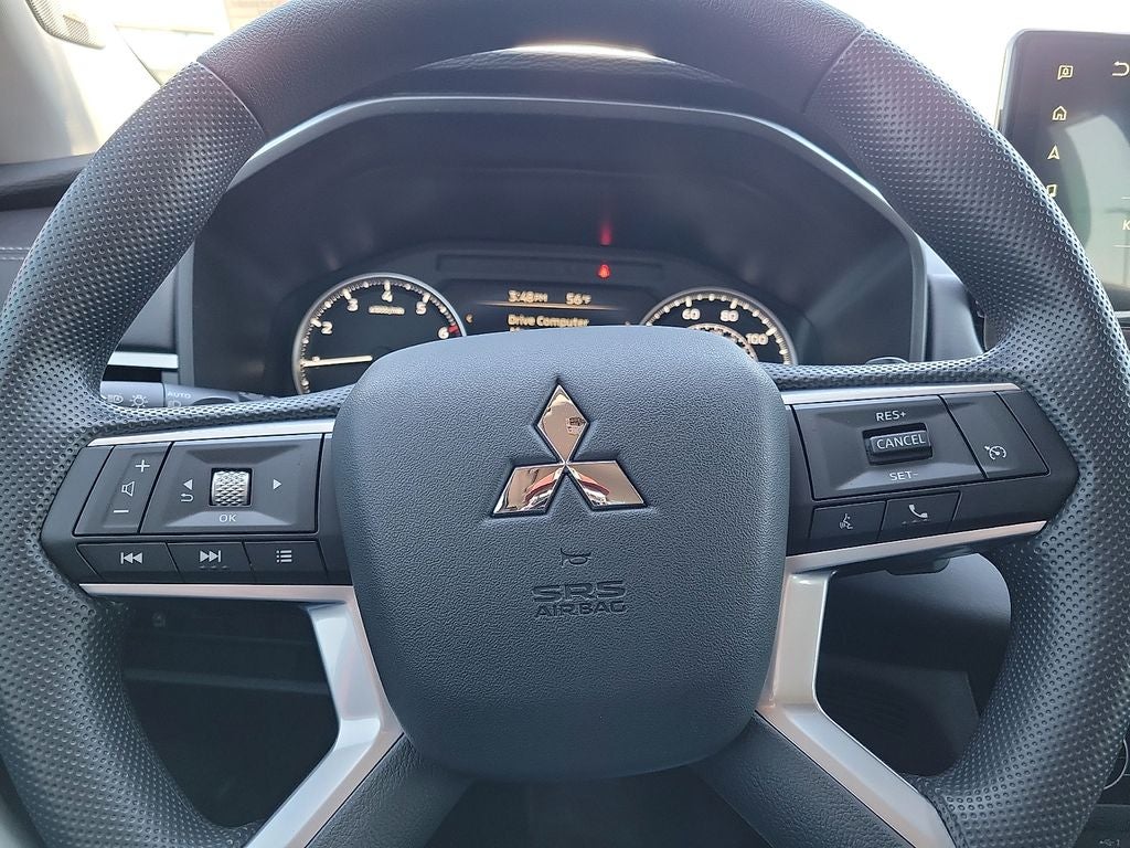 2026 Mitsubishi Outlander ES