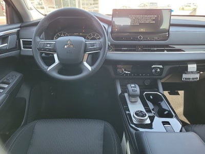 2026 Mitsubishi Outlander ES