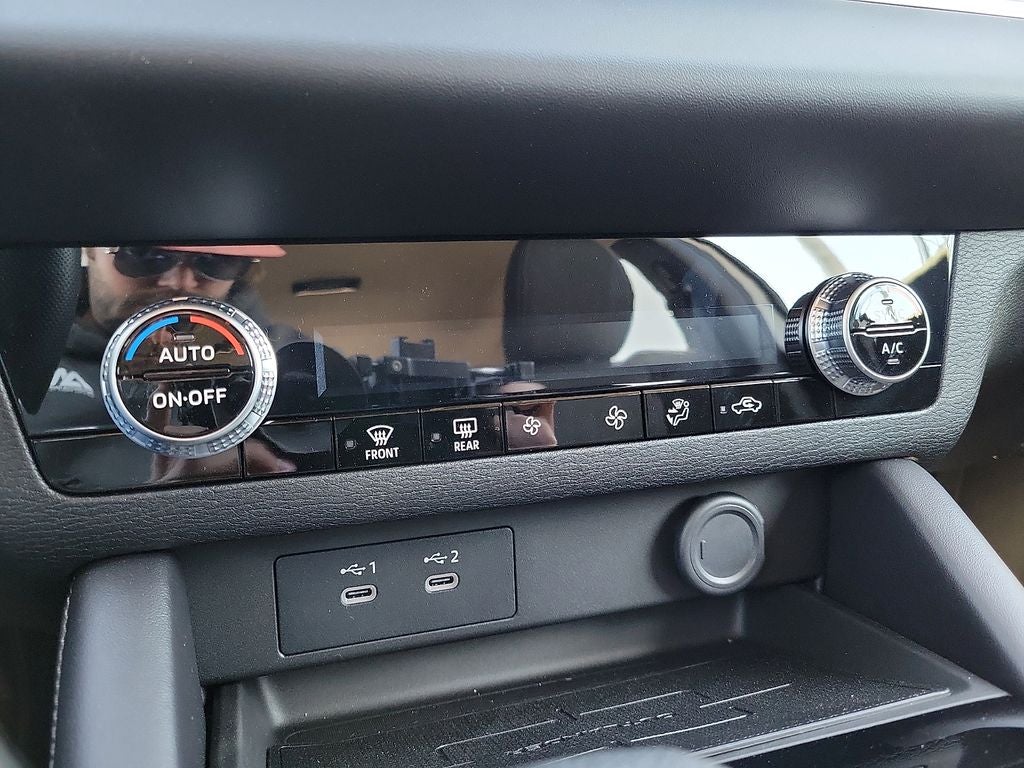 2026 Mitsubishi Outlander ES