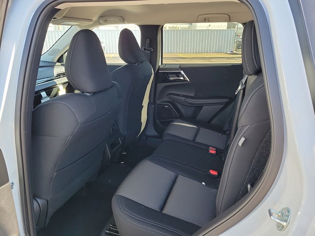 2026 Mitsubishi Outlander ES