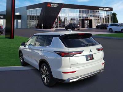 2025 Mitsubishi Outlander SE