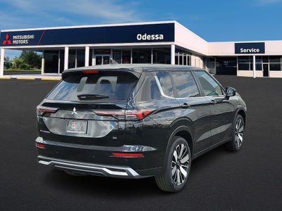 2025 Mitsubishi Outlander SE