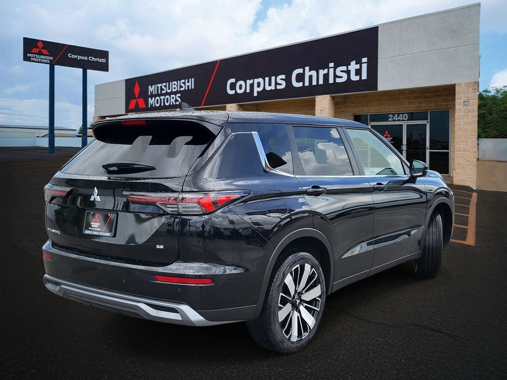 2025 Mitsubishi Outlander SE