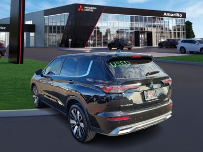 2025 Mitsubishi Outlander SE