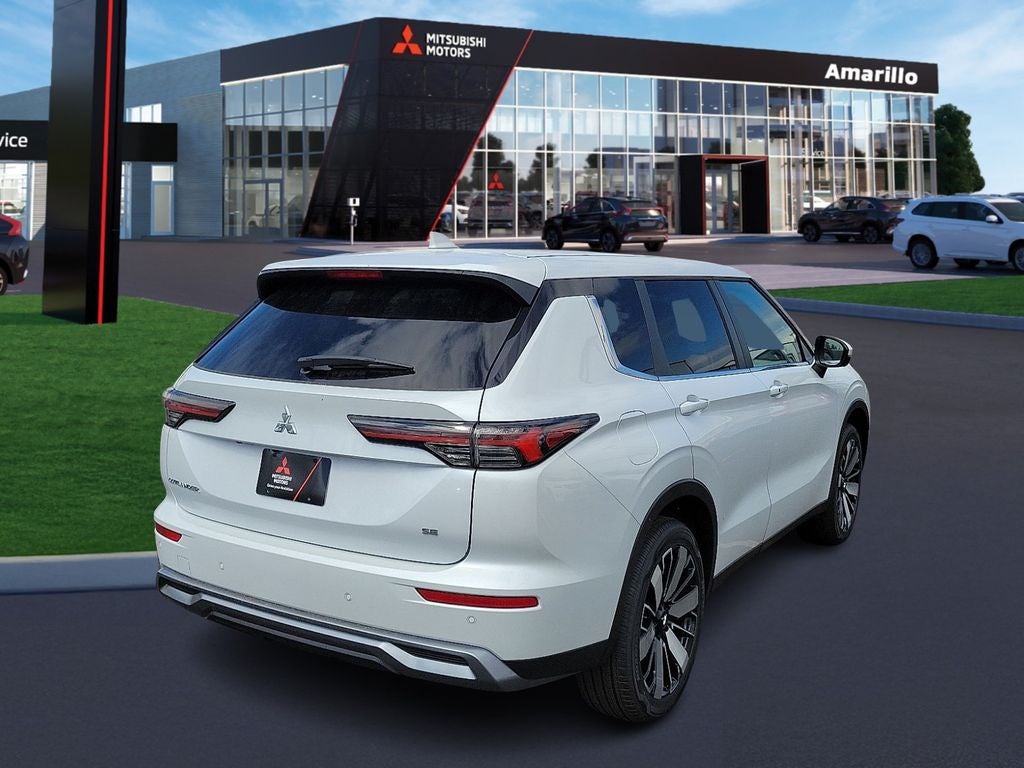 2025 Mitsubishi Outlander SE