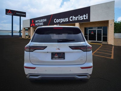 2025 Mitsubishi Outlander SE