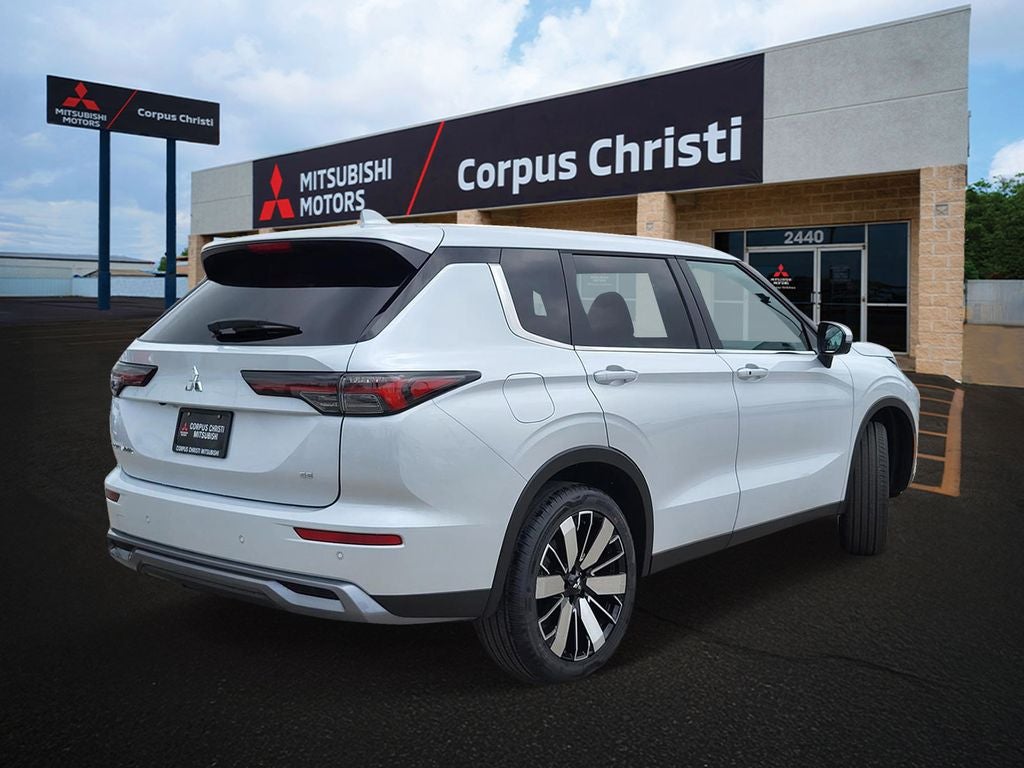 2025 Mitsubishi Outlander SE