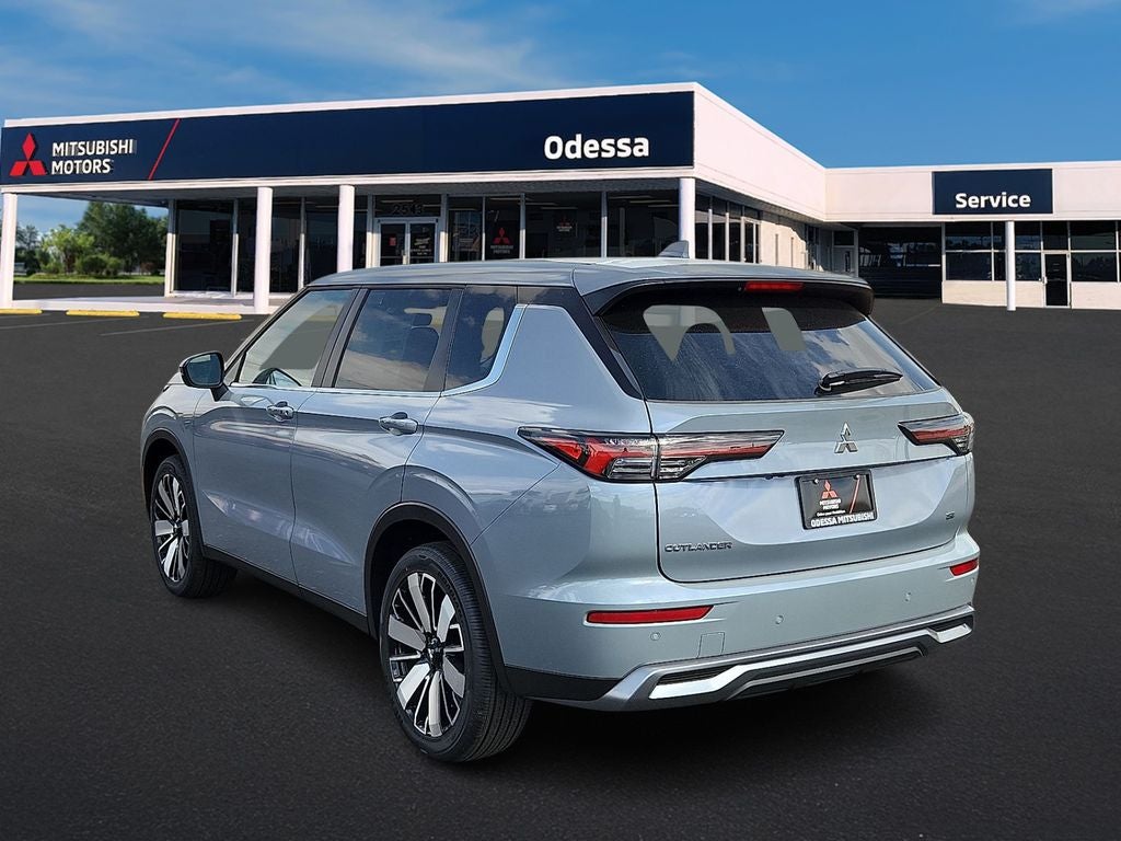 2025 Mitsubishi Outlander SE