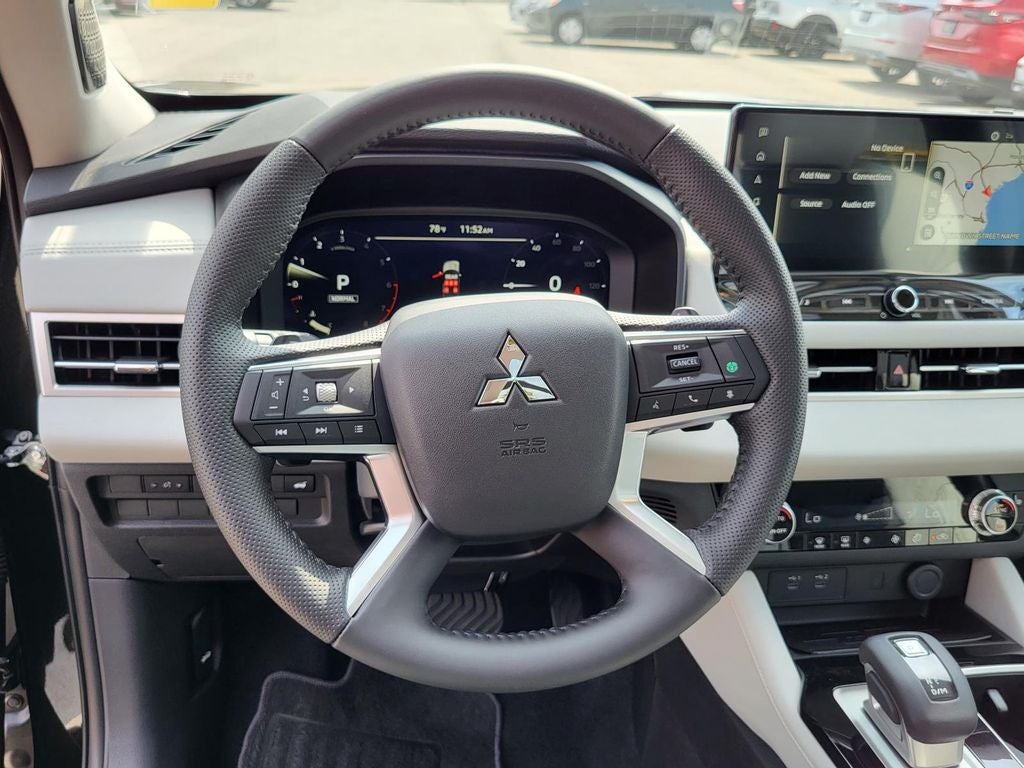 2025 Mitsubishi Outlander SE
