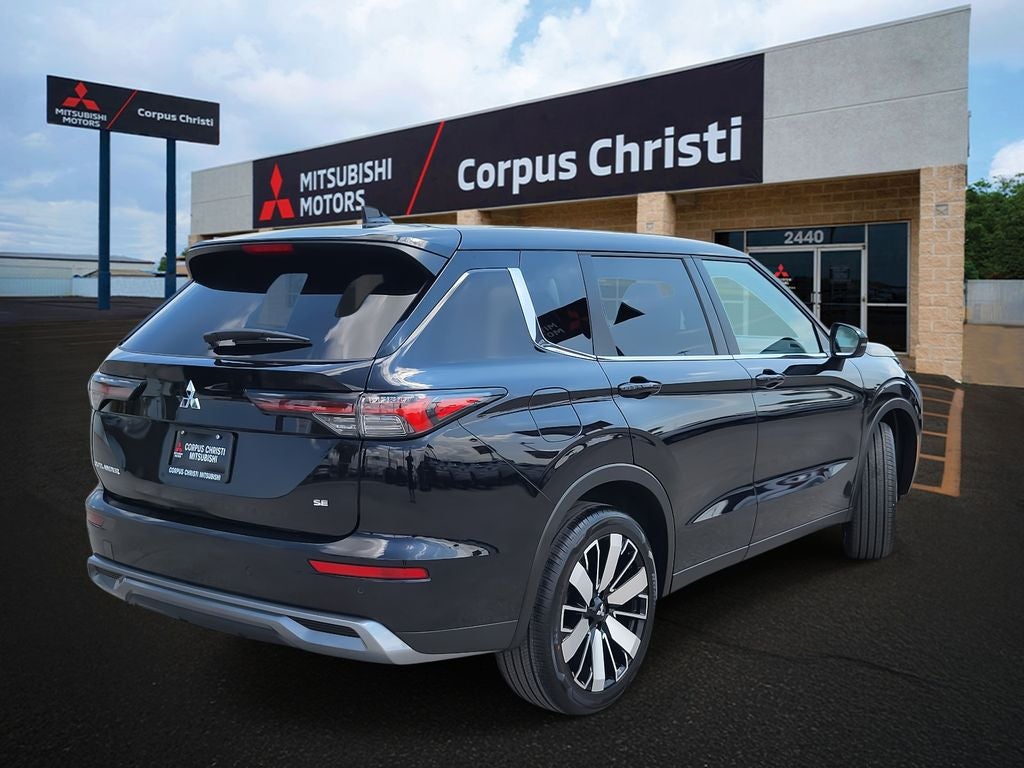 2025 Mitsubishi Outlander SE