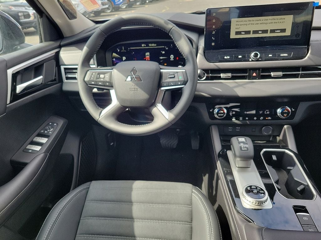 2025 Mitsubishi Outlander SE