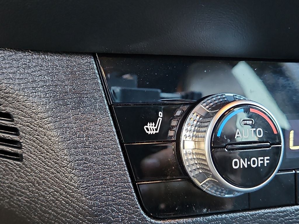 2024 Mitsubishi Outlander Base