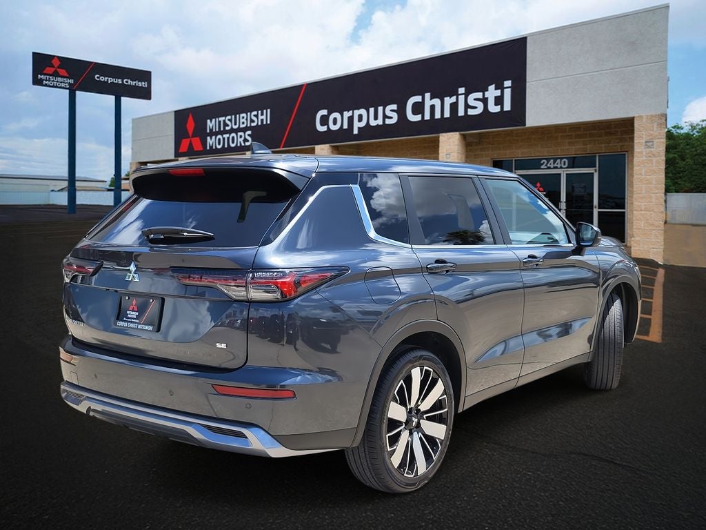 2025 Mitsubishi Outlander SE