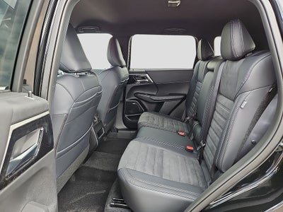 2026 Mitsubishi Outlander LE