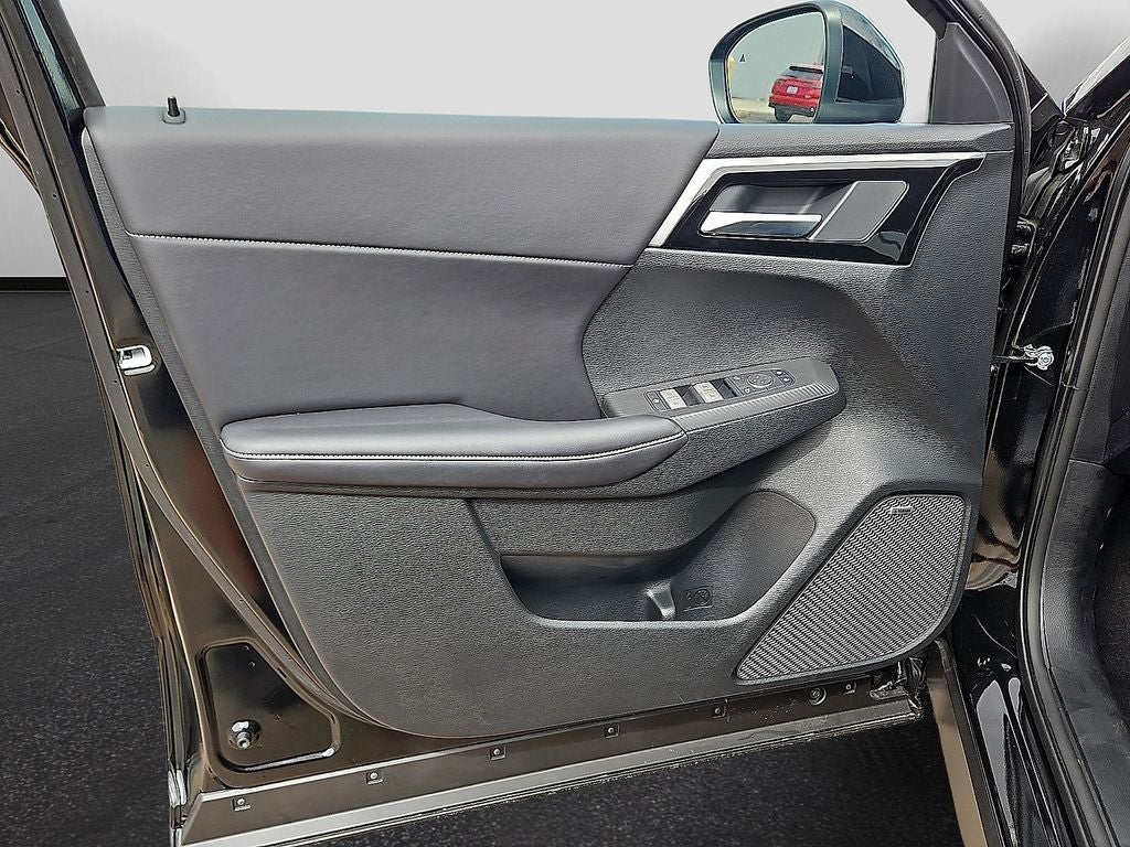2026 Mitsubishi Outlander LE