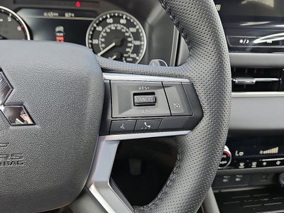 2026 Mitsubishi Outlander LE