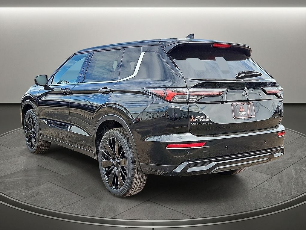 2026 Mitsubishi Outlander LE