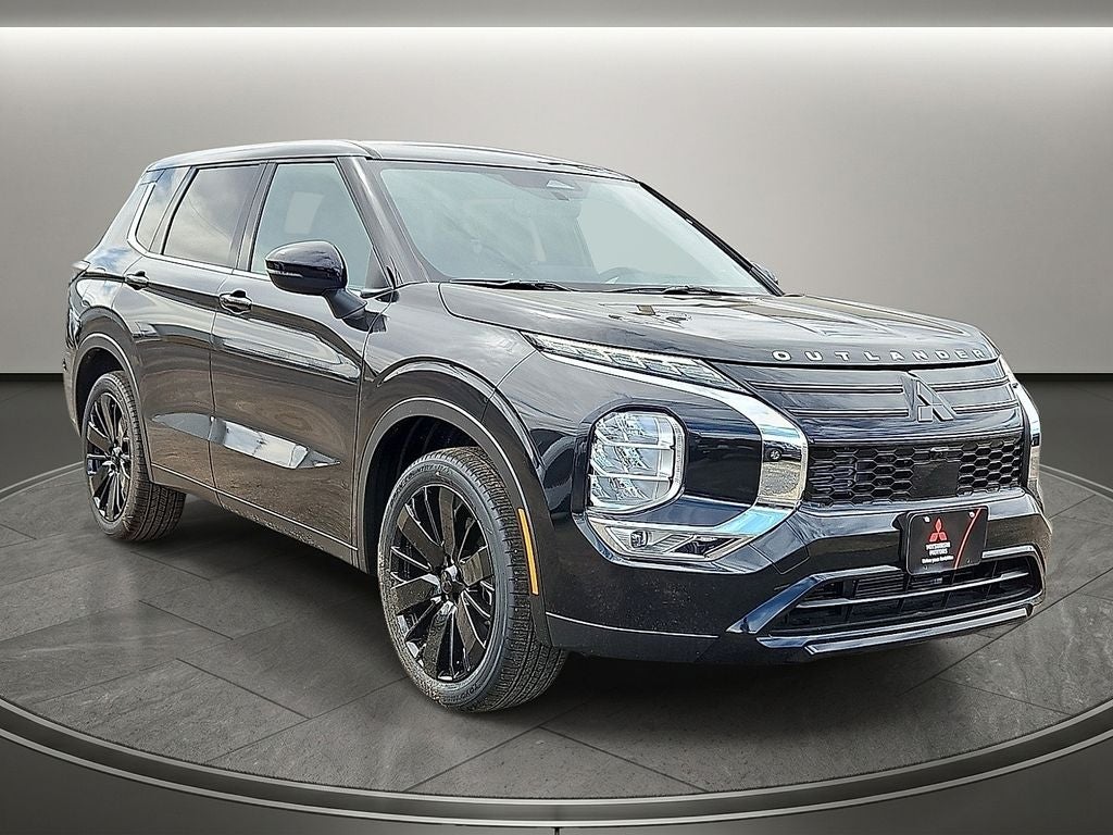 2026 Mitsubishi Outlander LE