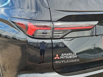 2026 Mitsubishi Outlander LE