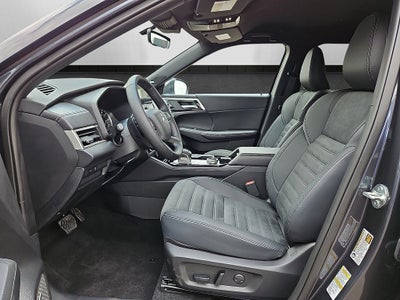 2026 Mitsubishi Outlander LE