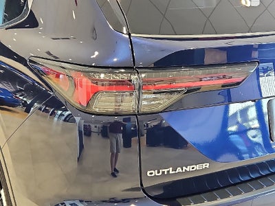 2026 Mitsubishi Outlander SE