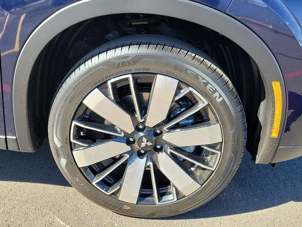 2026 Mitsubishi Outlander SE