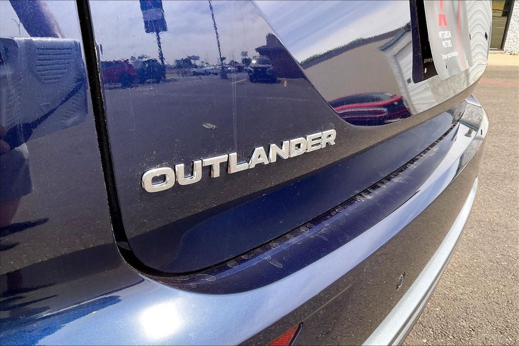 2026 Mitsubishi Outlander SE