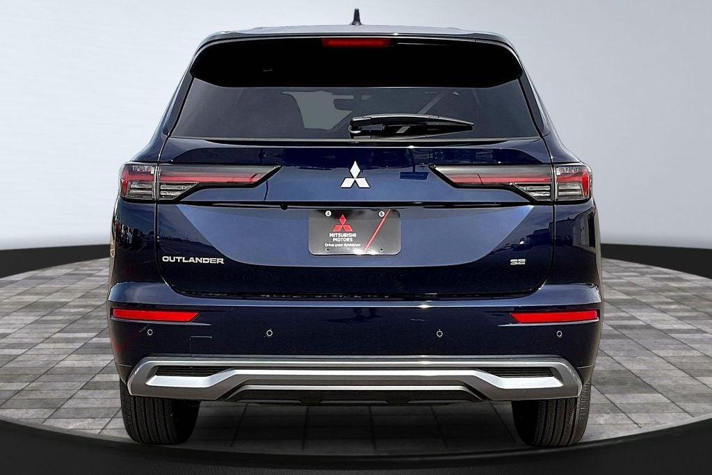 2026 Mitsubishi Outlander SE