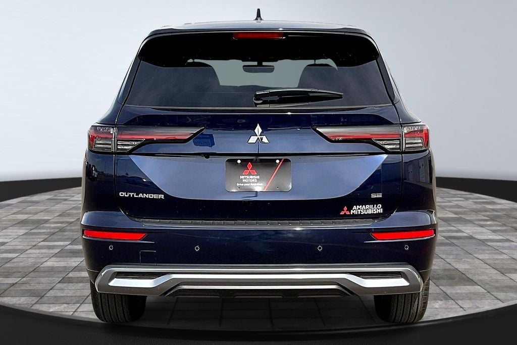 2026 Mitsubishi Outlander SE