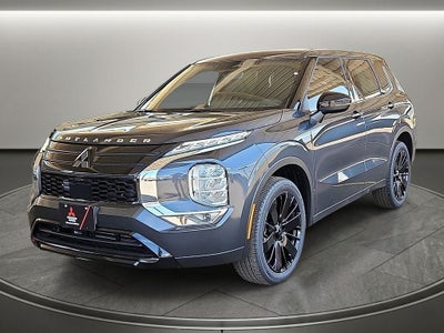 2026 Mitsubishi Outlander LE