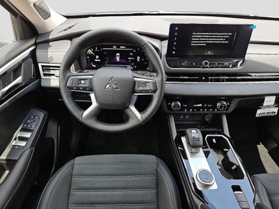 2026 Mitsubishi Outlander SE