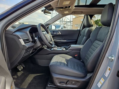 2026 Mitsubishi Outlander SE
