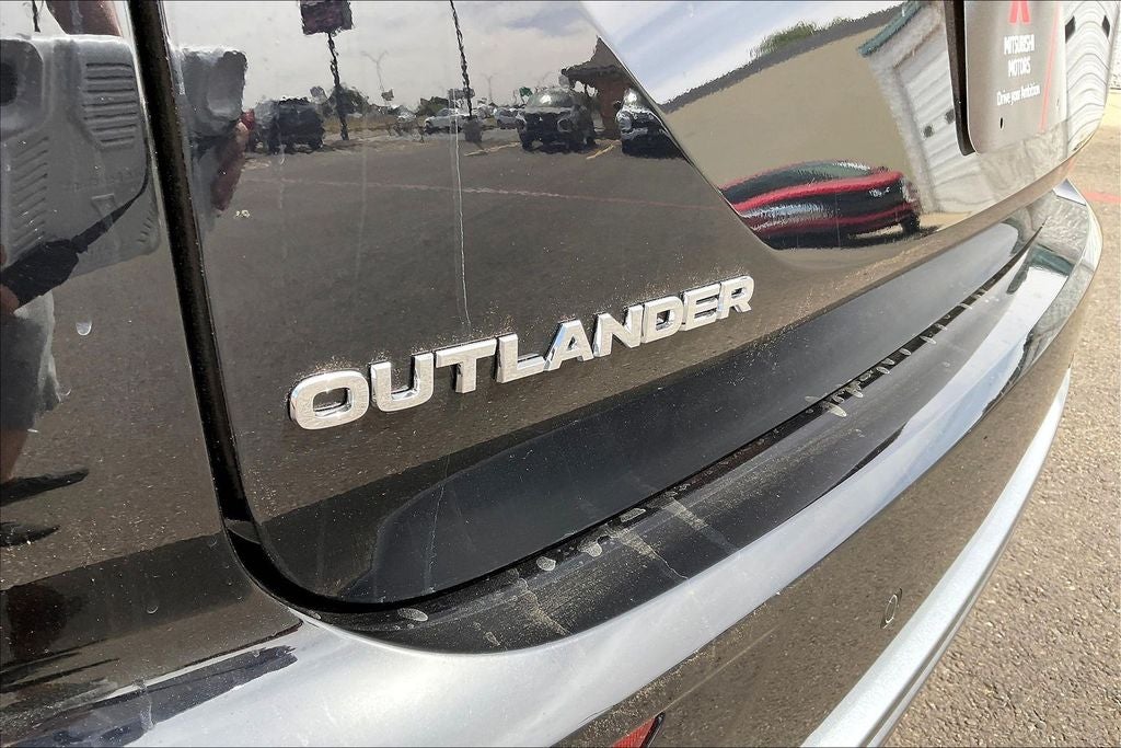 2026 Mitsubishi Outlander SE