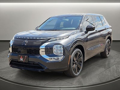2026 Mitsubishi Outlander LE