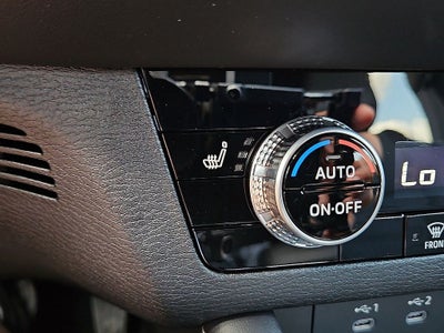 2026 Mitsubishi Outlander LE