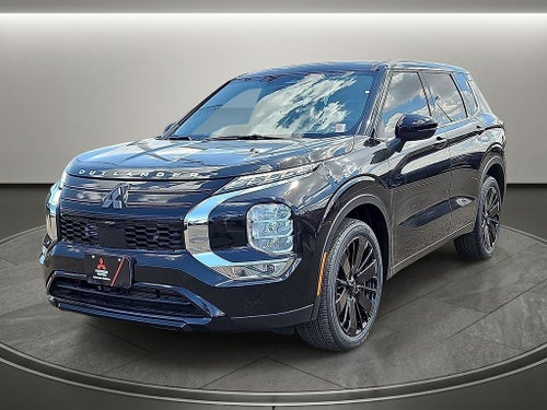2026 Mitsubishi Outlander LE
