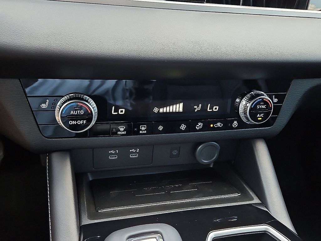 2026 Mitsubishi Outlander LE