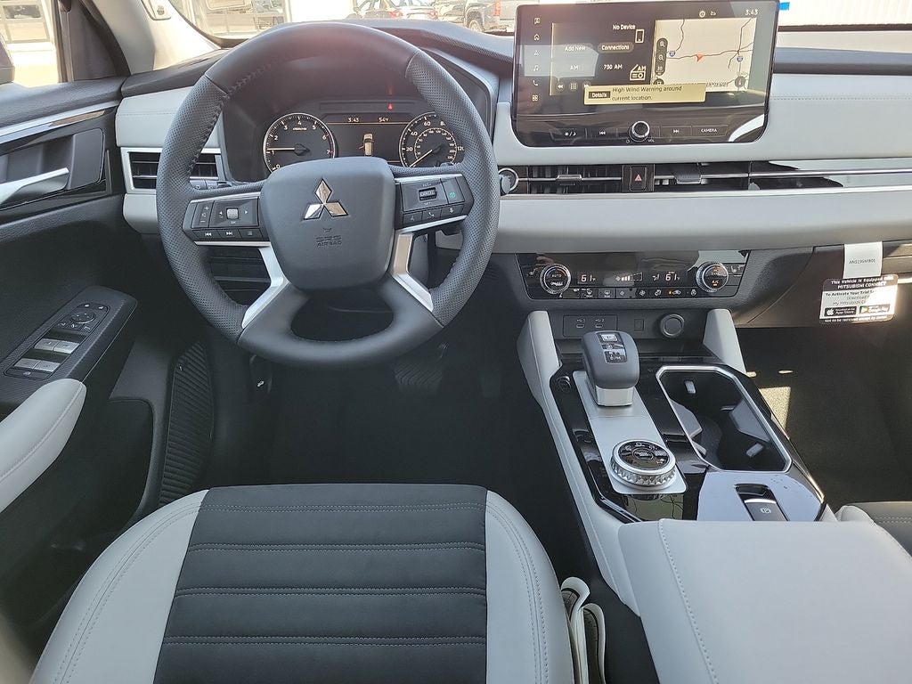 2026 Mitsubishi Outlander SE