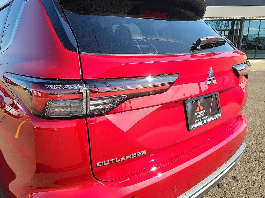 2026 Mitsubishi Outlander SE