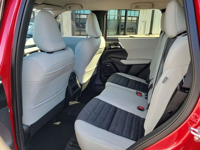 2026 Mitsubishi Outlander SE