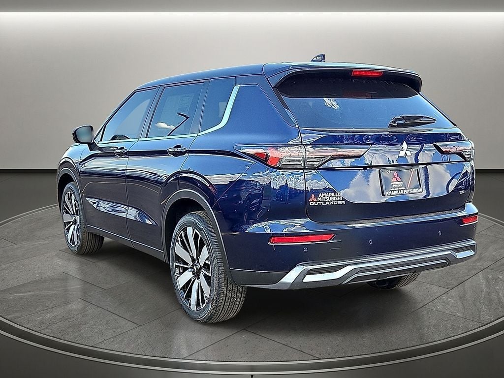 2026 Mitsubishi Outlander SE