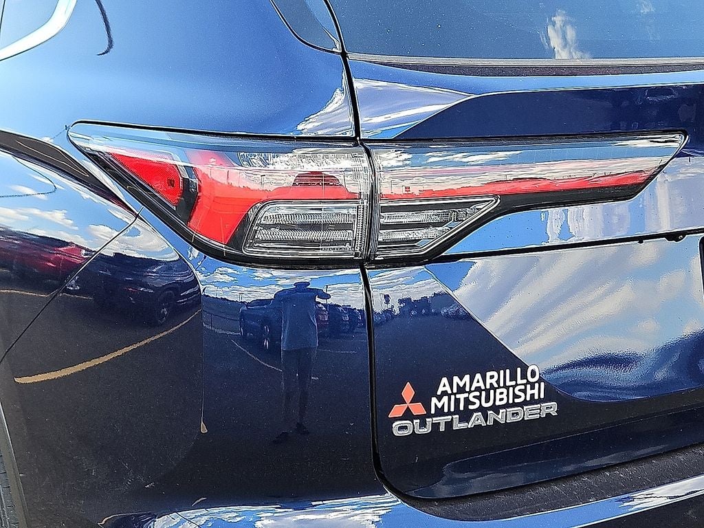 2026 Mitsubishi Outlander SE