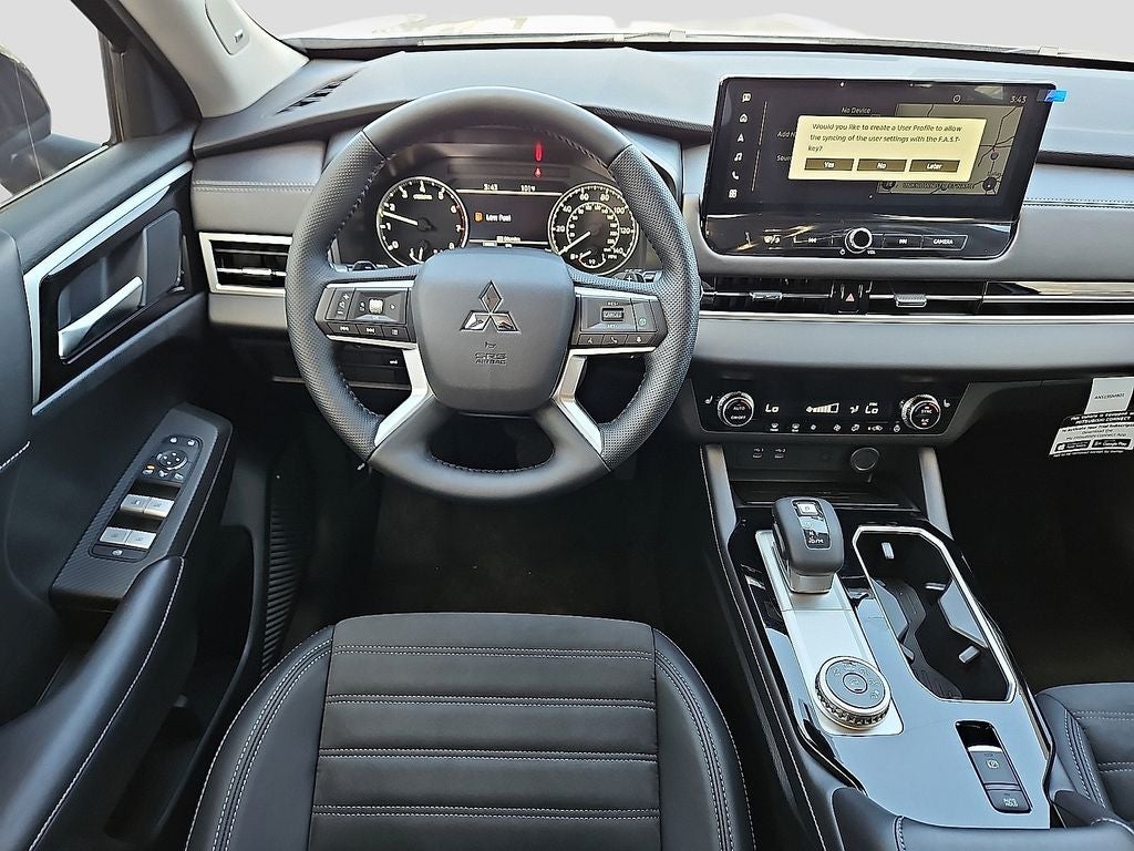 2026 Mitsubishi Outlander SE