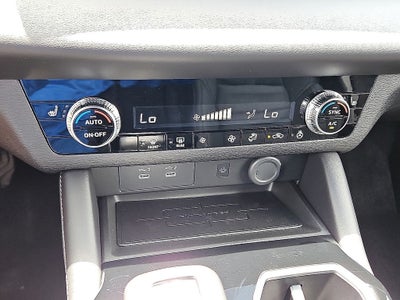 2026 Mitsubishi Outlander LE