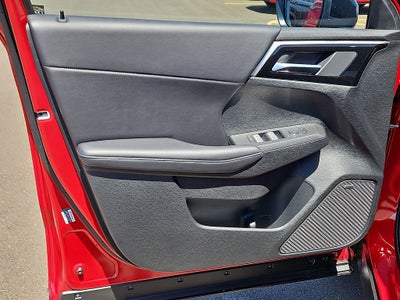 2026 Mitsubishi Outlander LE
