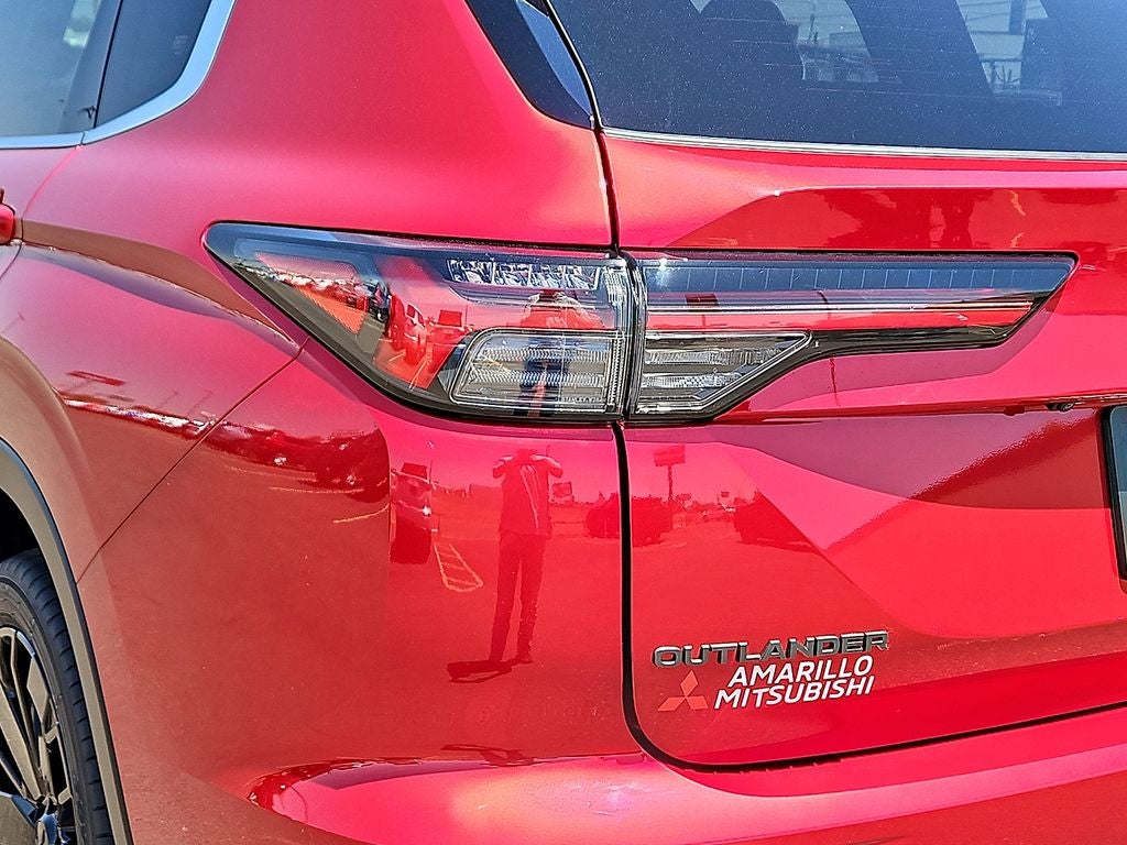 2026 Mitsubishi Outlander LE