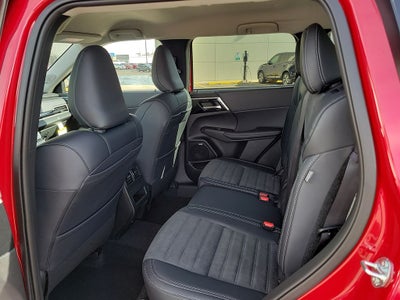 2026 Mitsubishi Outlander SE